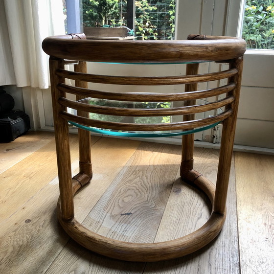 Image 1 of Rotan tafel 