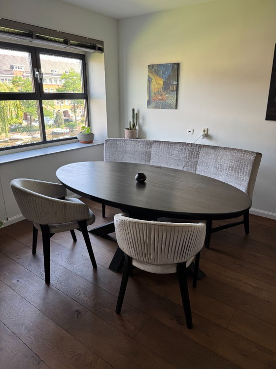 Image 1 of Table de salle à manger ovale, canapé et chaises, 5 couverts (sur mesure)