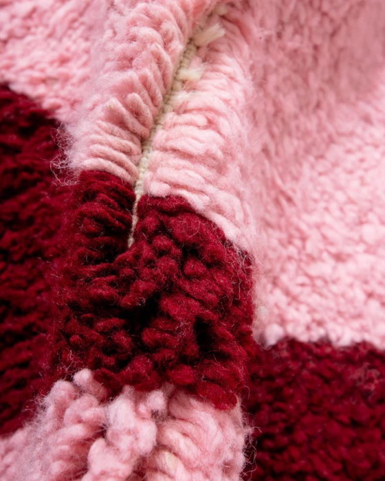 Image 1 of Off-white Moroccan rug with colorful patterns, 200cm x 250cm