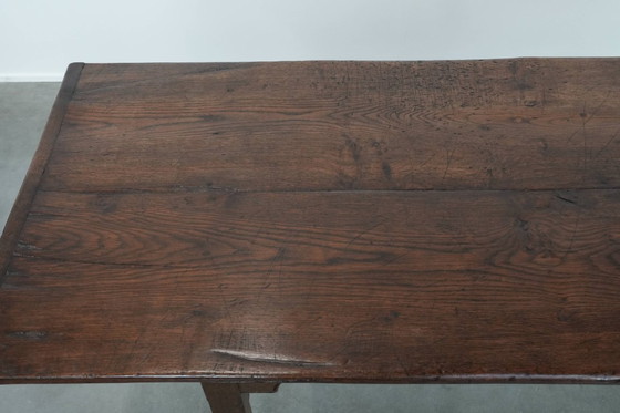 Image 1 of Antieke Landelijke Engelse Eikenhouten Eettafel Uit Begin 18e Eeuw Voor 4 Tot 6 Personen