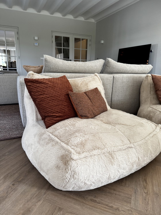 Image 1 of Lounge armchair