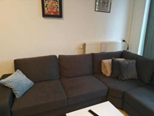 Ampio divano da salotto a 6 posti