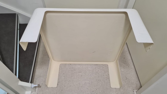 Image 1 of XL Space Age B&B Amanta Couchtisch von Mario Bellini aus Fiberlite-Material