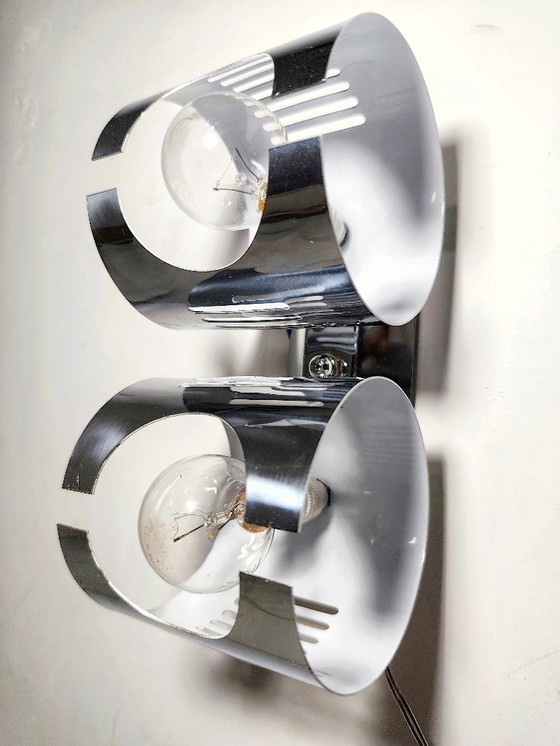 Image 1 of Metalen wandlamp. Spanje, jaren 1970.