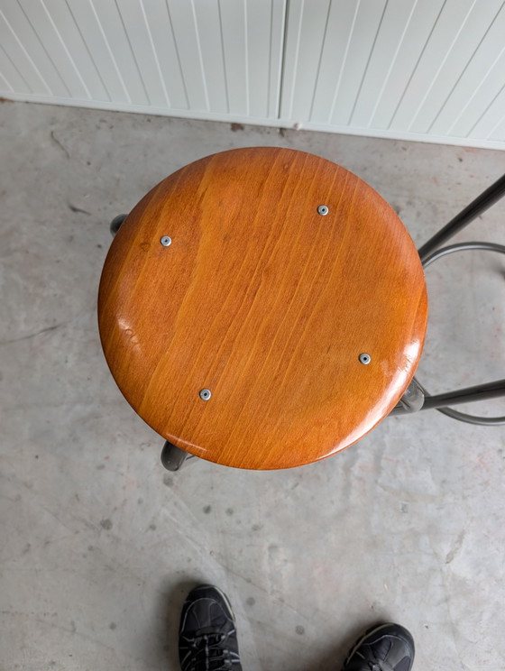 2 School Stools from the 60s and 70s. – Metal, Wood (photo 8 of 9)