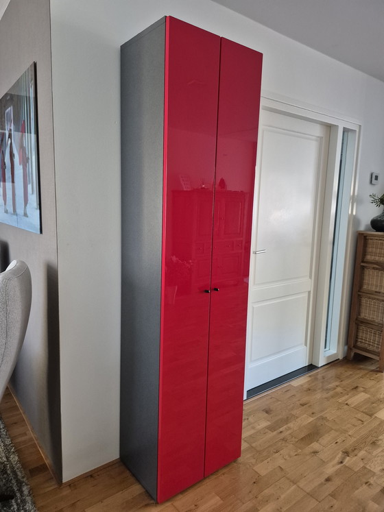 Image 1 of Klenk designer high-gloss cabinet red