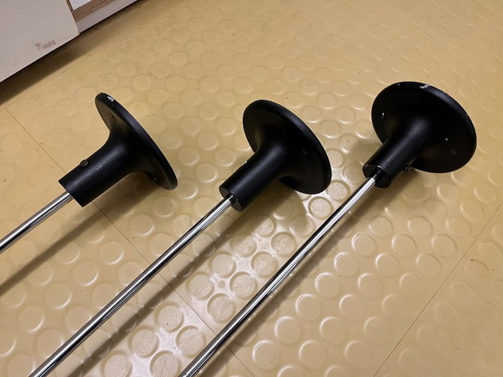 Image 1 of 3 apliques de techo/pared Oluce – ADIM – Vico Magistretti – Cromo y aluminio – Diseño italiano 1970