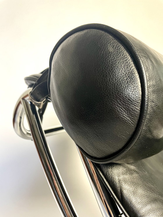 Image 1 of Le Corbusier LC4 Replica