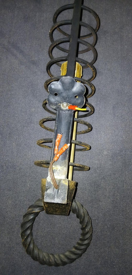 2 o 4 apliques de pared de hierro al estilo de un candelabro de rata de bodega medieval