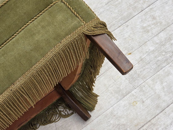 Image 1 of Divano a due posti danese degli anni '70, in velluto verde chiaro.