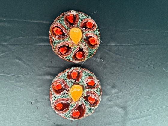 Image 1 of Vallauris barbotine 1x oesterschaal en 8x oesterborden