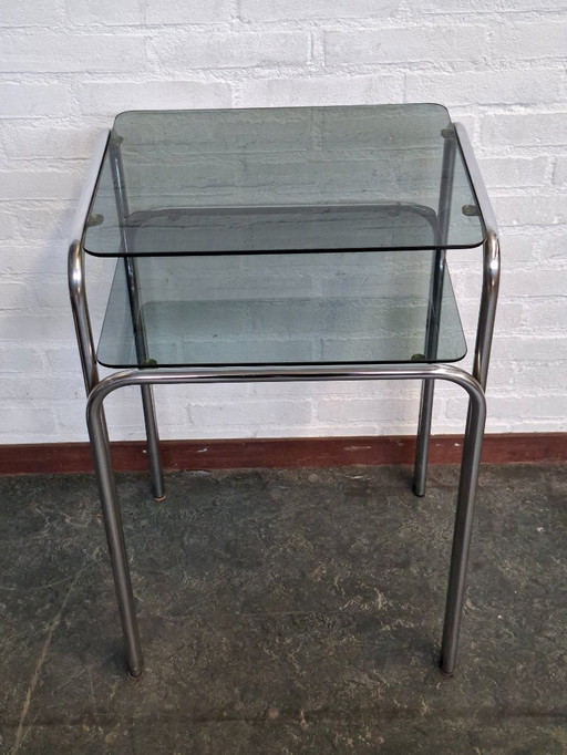 tavolino con doppio ripiano in vetro fumé e cromo