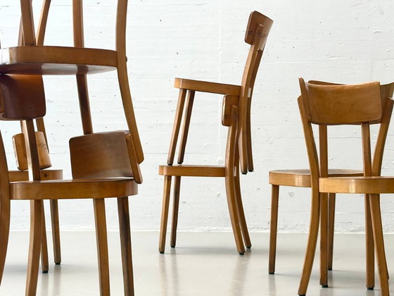 Image 1 of Set van 6 gebogen houten stoelen, gemaakt van massief hout, Thonet ZPM Radomsko, Polen, jaren 1950.