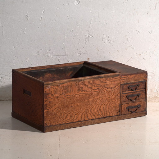 Antieke Japanse houten doos hibachi – Japan, circa 1920