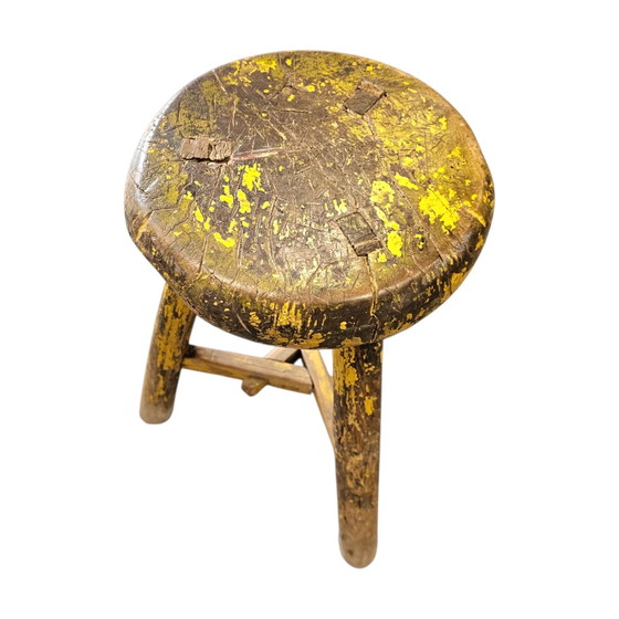 Primitieve houten driepoot kruk / hoogte 52 cm – Krukjes (photo 18 of 23)