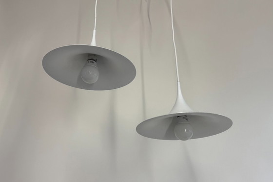 Image 1 of 2 lámparas colgantes con forma de sombrero de bruja de Fog and Morup