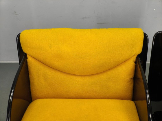 Image 1 of Par de sillones italianos de estilo era espacial, lacados en negro, década de 1970.