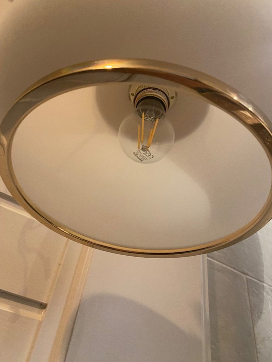 Image 1 of Wit met gouden hanglamp