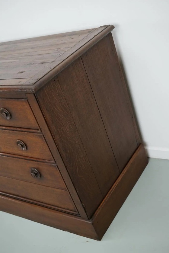 Image 1 of Großer antiker französischer Apotheker-/Museumsschrank aus Eiche, ca. 1900