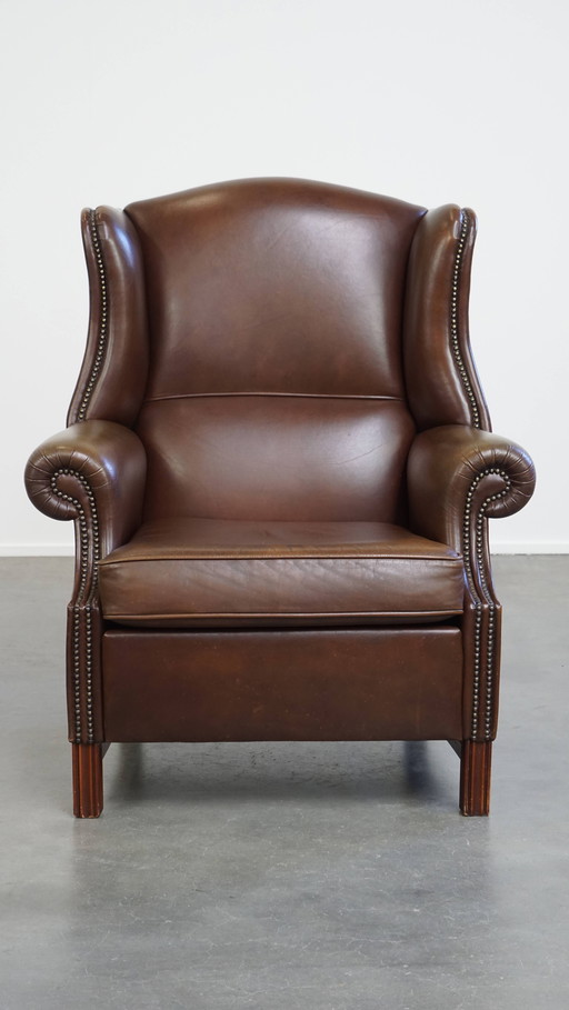 Grote Donkerbruine Gladde Rundleren Chesterfield Oorfauteuil