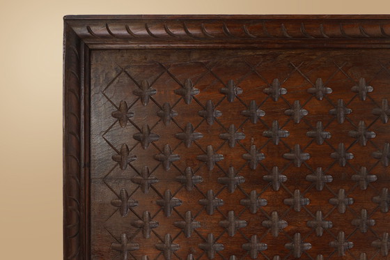 Image 1 of Grande pannello murale in quercia intagliato in stile neogotico portoghese, anni '50 del XIX secolo