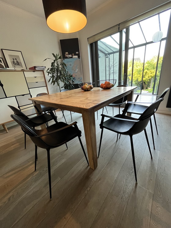 Image 1 of Tavolo da pranzo in legno - con tenda da tavolo per bambini