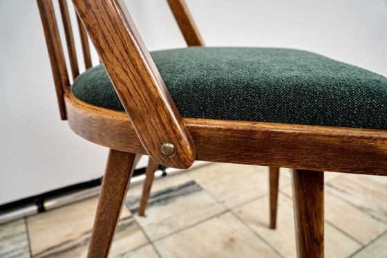 Image 1 of Set di quattro sedie in quercia di Antonín Šuman, anni '60, Cecoslovacchia