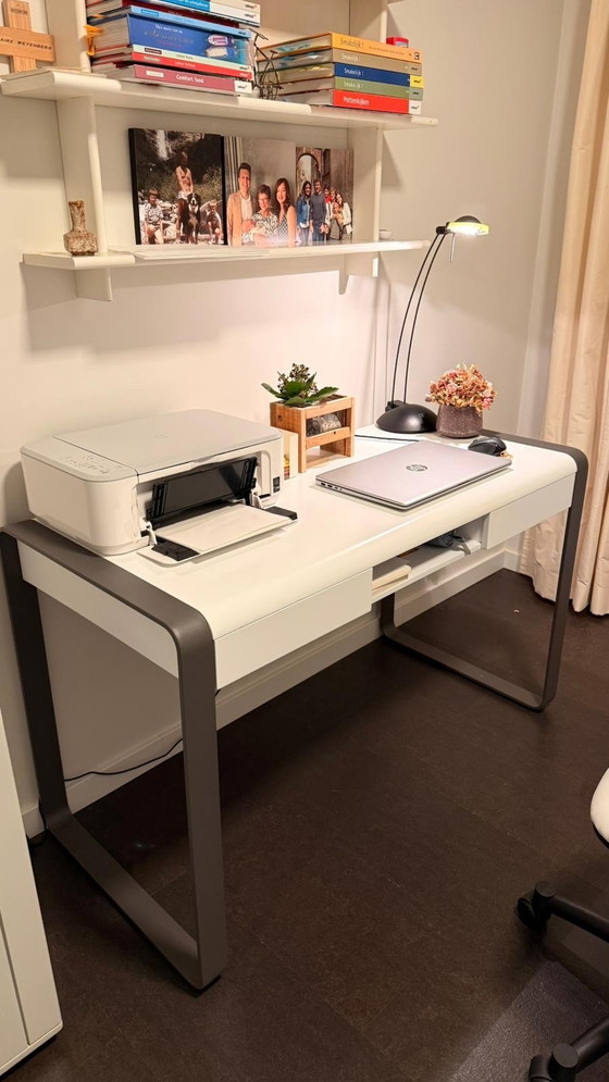 Image 1 of Bureau met bureaustoel 