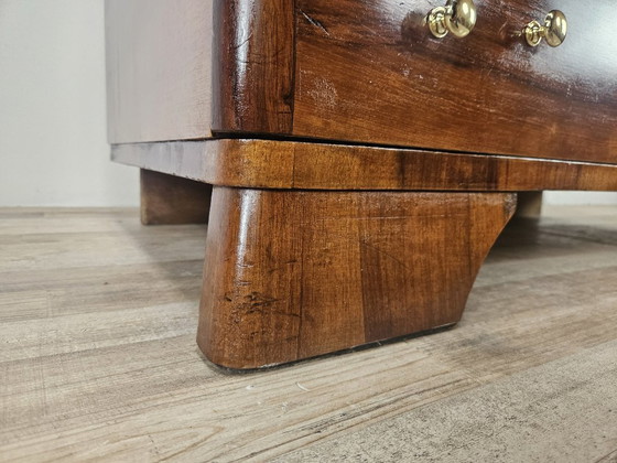 Image 1 of Art Decò chest of drawers in walnut and brass