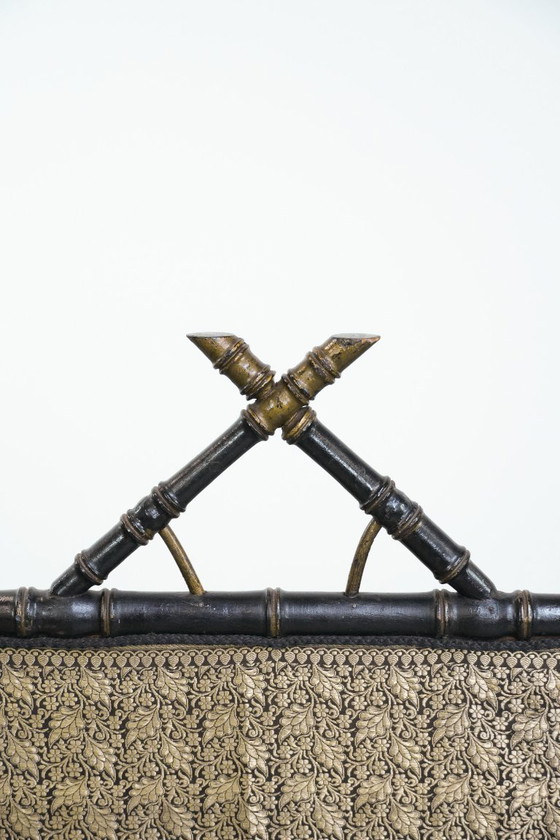 Image 1 of Antiek Frans faux bamboo haardscherm met een luxe stof