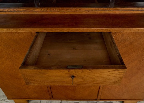 Image 1 of Vintage houten dressoir, jaren 1930, Tsjechoslowakije