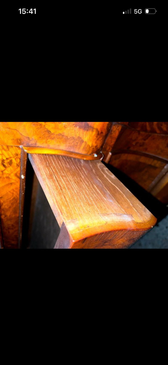 Image 1 of Barocker Bauchschrank