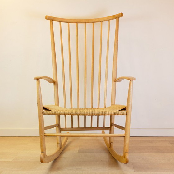 Image 1 of Sedia a dondolo vintage in stile Hans Wegner, anni '60
