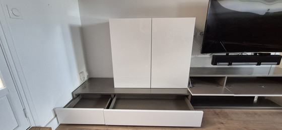 Image 1 of Roche Bobois TV-Möbel, weiß und champagnerfarben lackiert