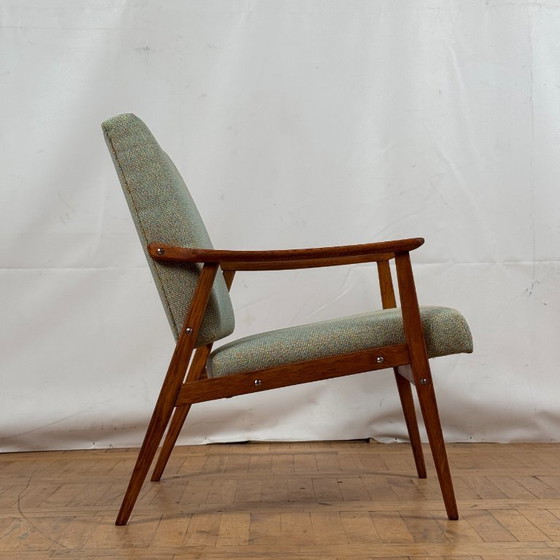 Image 1 of Paar volledig gerenoveerde Tsjechoslowaakse Interier eiken fauteuils, jaren 1960 - Mid Century Modern