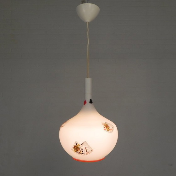 Murano hanglamp met afbeeldingen van speelkaarten in opaline glas, jaren 60 – Hanglampen (photo 18 of 22)