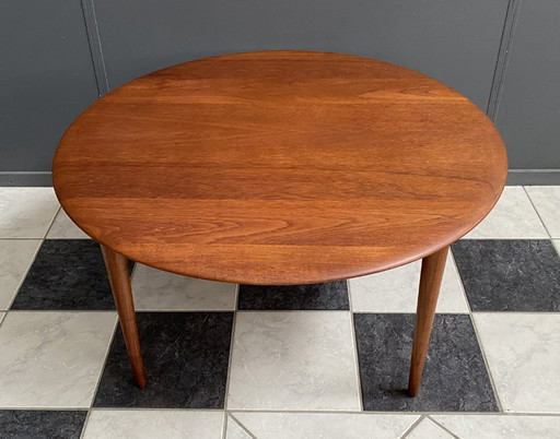 Tavolino scandinavo moderno Mid-Century in teak di Hvidt & Mølgaard Nielsen per France e Søn.
