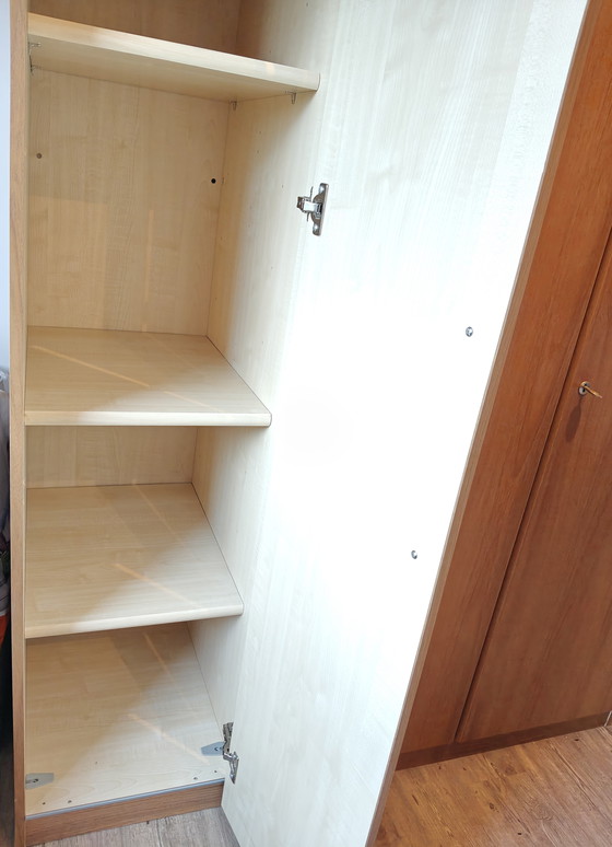 Image 1 of 2 armadi al prezzo di 1