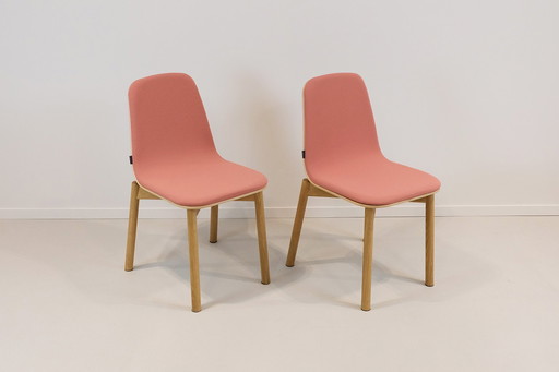 2x Bogaets Oak chair with pink upholstery