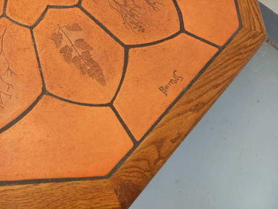 Image 1 of Tavolino ottagonale Barrois con motivi vintage da erbario in legno di rovere e ceramica Vallauris degli anni '60 e '70.