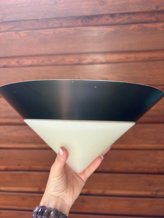Image 1 of Memphis Milano stijl - Kegel plafonniere - glas - metaal