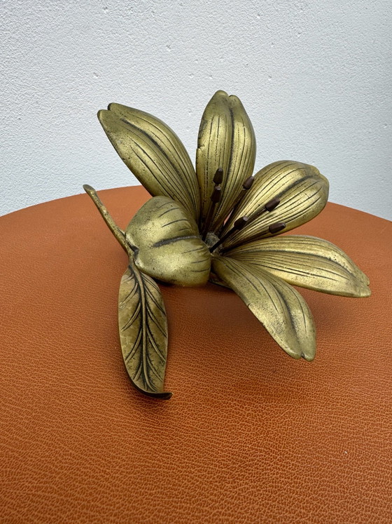 Posacenere a fiore in ottone massiccio anni '60, Oggetti decorativi, Dorato (foto 8 di 15)