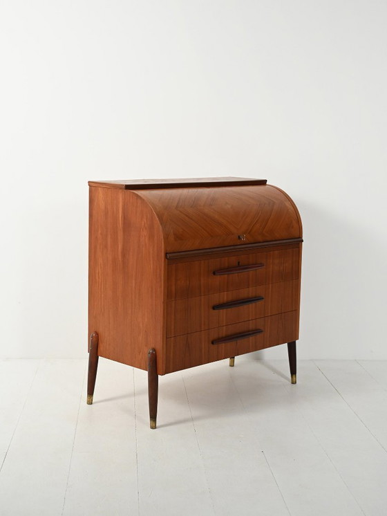 Image 1 of Secrétaire scandinavo in teak degli anni '50 con maniglie scolpite allungate