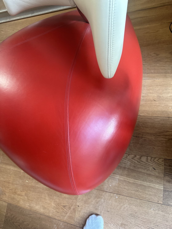 Image 1 of Leolux pallone