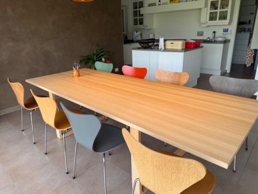 Table de salle à manger Fritz Hansen Design Essay