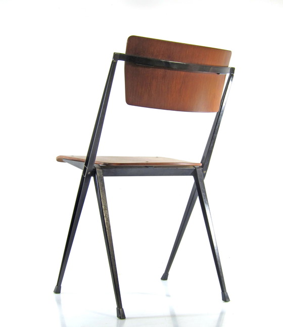Wim Rietveld “Pyramid” Chair – Original 1959 Design for Ahrend de Cirkel – Seating area, polished steel (photo 5 of 7)