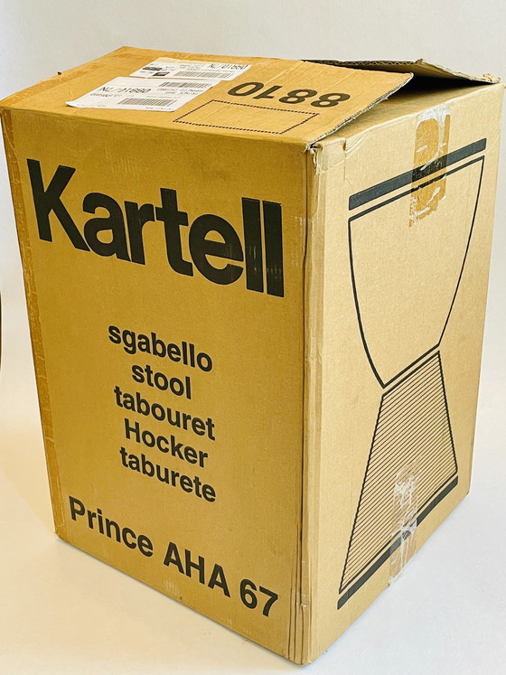 Image 1 of Kartell - Philippe Starck - Ensemble de 2 tabourets/tables d'appoint Prince AHA avec rangement