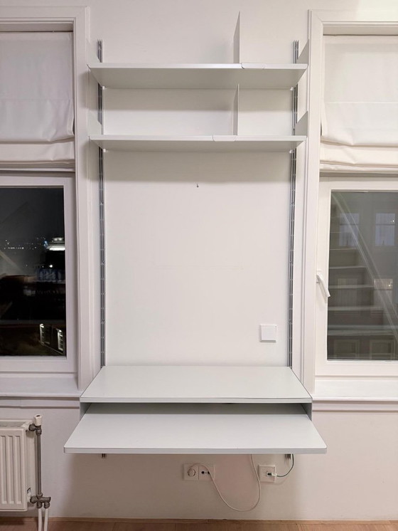 Image 1 of Parete attrezzata Vitsoe con scrivania