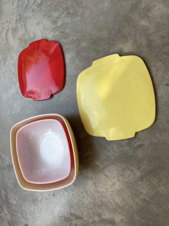 Image 1 of 2x Pyrex Bowls