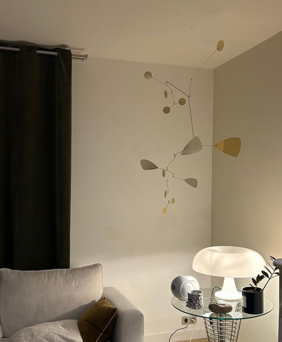 Image 1 of Escultura móvil muy grande de latón